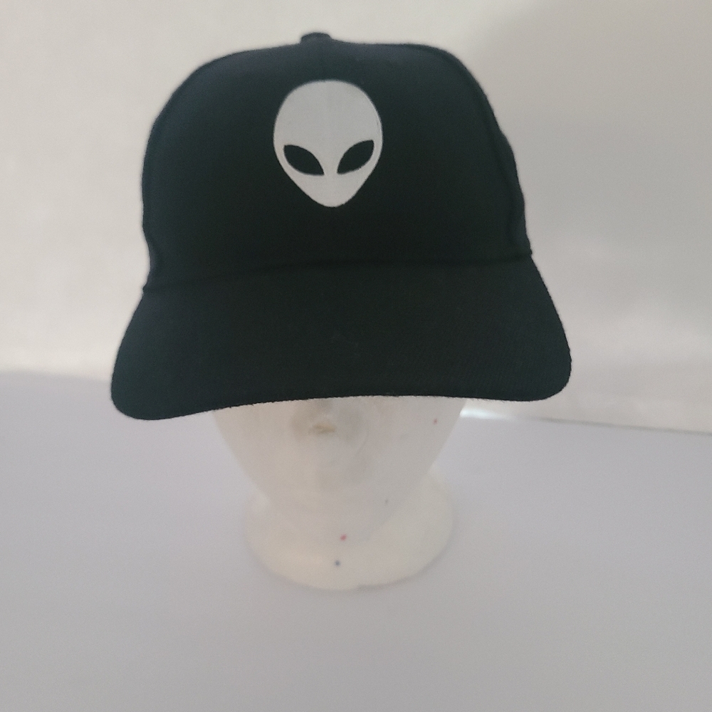 Alienware White  Alien Logo Men's Cap Adjustable